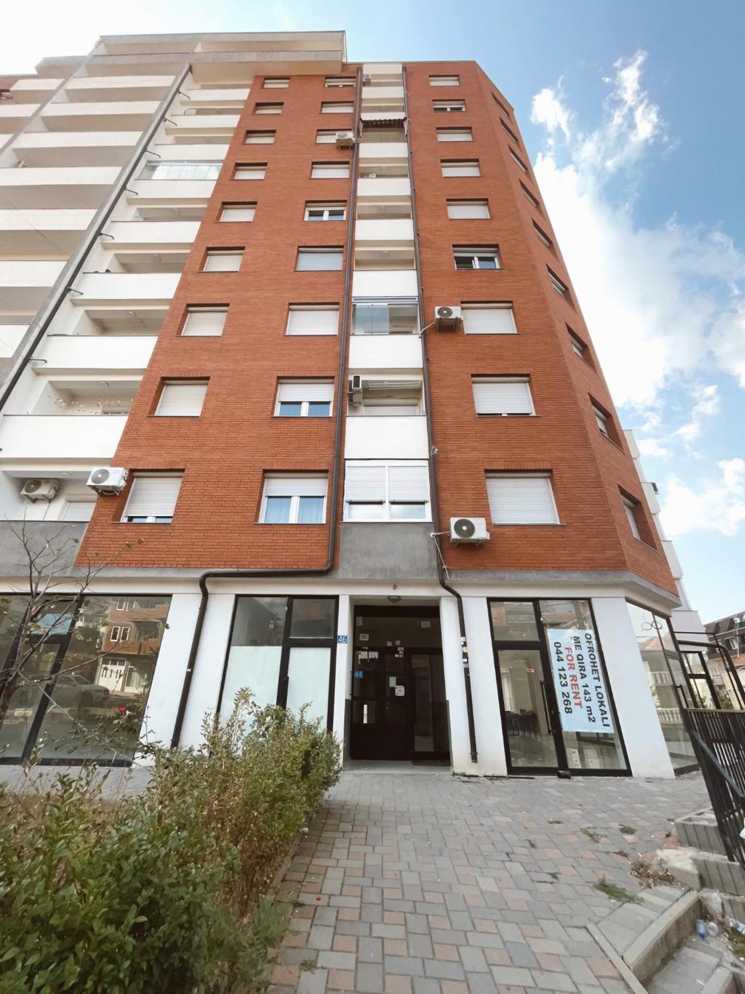 Apartment Troi Pristina Eksteriør billede
