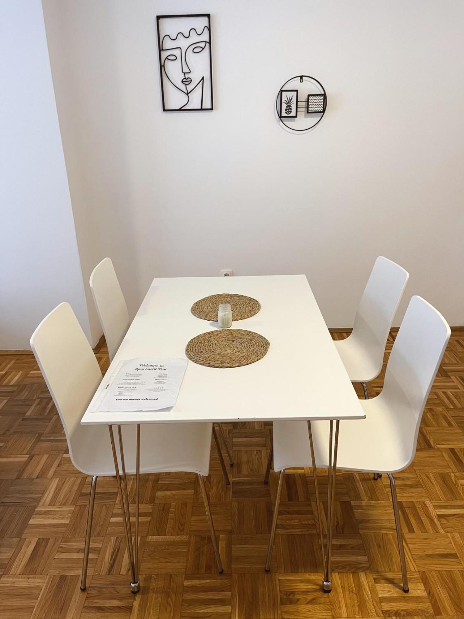 Apartment Troi Pristina Eksteriør billede
